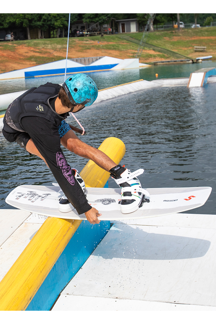 Slingshot Friend-Ship WAKEBOARD 2026