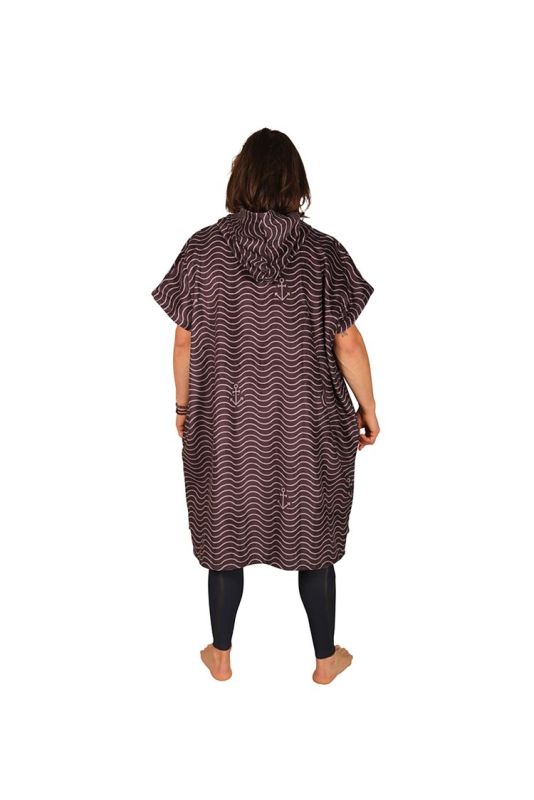 After WAVES Poncho Black 2019