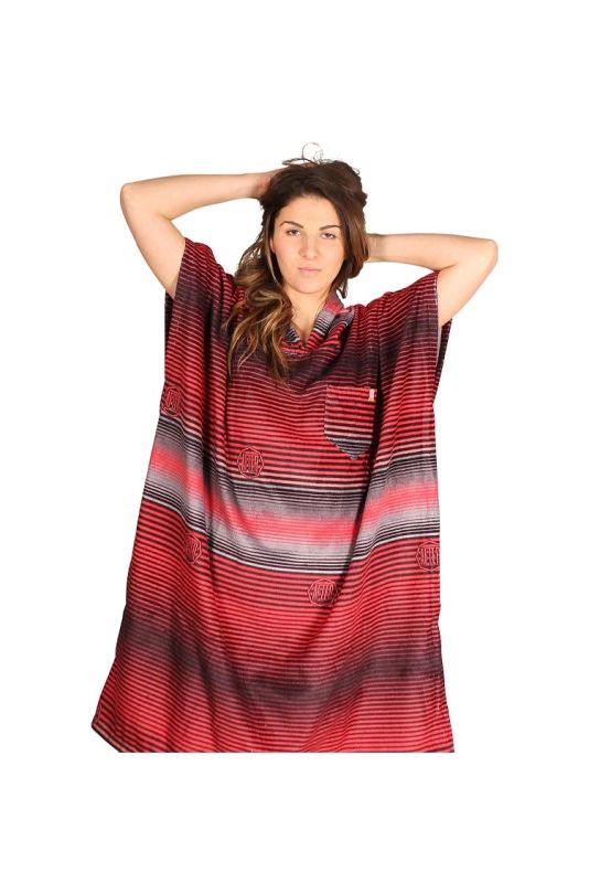 After STRIPES Poncho Red 2019